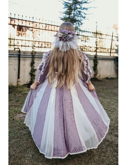 Duvaklı, Yaka ve Kol Detaylı, Vintage Kız Çocuk Elbise.